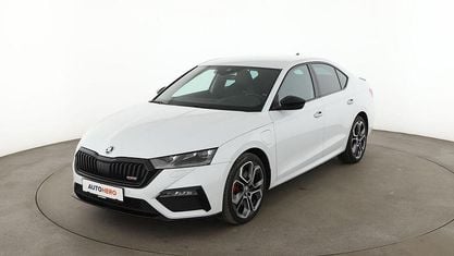 Occasion Skoda Octavia First Edition 245 PK (180 kW) 2020 Wit Sedan