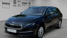 Schwarzmagic perleffekt Gebraucht 2024 Skoda Octavia Selection Kombi | 31.470 € (Guter Preis)