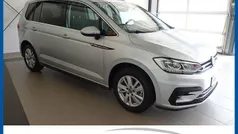 (reflexsilber metallic) Gebraucht 2023 VW Touran R-line Van / Kleinbus | 34.990 € (Guter Preis)