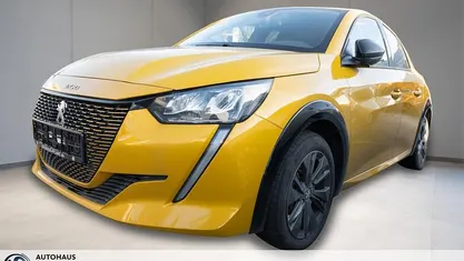Gebraucht Peugeot e-208 Allure 100 kW (136 PS) 2023 Gelb Kleinwagen