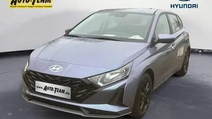 Gebraucht Hyundai i20 Trend 101 PS (74 kW) 2025 Meta blue mineraleffekt Kleinwagen