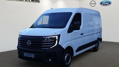 Neu Nissan Interstar N-Connecta 131 PS (96 kW) 2025 Purple (keine angabe) Van