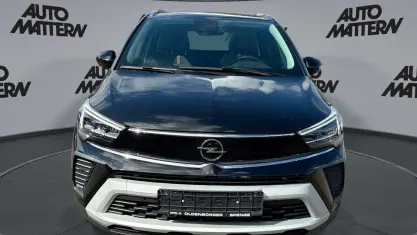 Gebraucht Opel Crossland Elegance 131 PS (96 kW) 2021 Diamant schwarz/karbon schwarz SUV