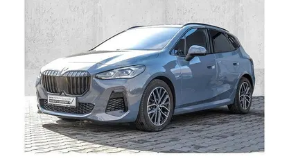 Gebraucht BMW 220 Active Tourer Performance 156 PS (114 kW) 2023 Van / Kleinbus