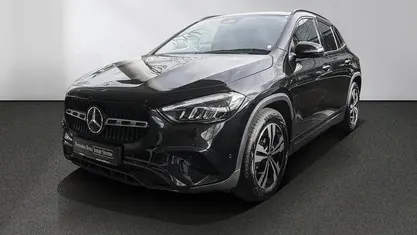 Gebraucht Mercedes GLA220 Progressive 190 PS (139 kW) 2024 Lack kosmosschwarz SUV