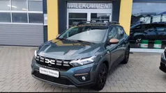 Grün Gebraucht 2024 Dacia Sandero Extreme Kleinwagen | 17.990 € (Fairer Preis)