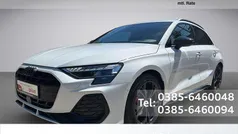 White metallic Gebraucht 2024 Audi A3 Sportback S-Line Limousine | 42.890 € (Fairer Preis)