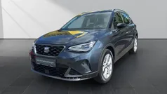 Grau Gebraucht 2023 Seat Arona FR SUV | 22.990 € (Fairer Preis)