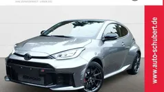 Silber Neu 2024 Toyota Yaris Kleinwagen | 53.890 € (Fairer Preis)