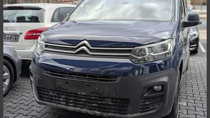 Gebraucht Citroën Berlingo 99 PS (72 kW) 2019 Blau Van / Kleinbus