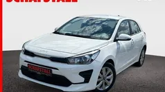 Weiss ((ud) schneeweiss) Gebraucht 2022 Kia Rio Vision Limousine | 14.479 € (Fairer Preis)