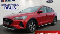 Fantastic red tc Gebraucht 2023 Ford Focus Active X Limousine | 26.890 € (Fairer Preis)