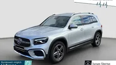 Silber Gebraucht 2024 Mercedes GLB200 AMG line SUV | 40.480 € (Fairer Preis)