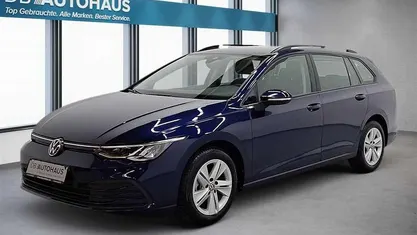 Gebraucht VW Golf VIII Life 110 PS (80 kW) 2024 Blau Kombi