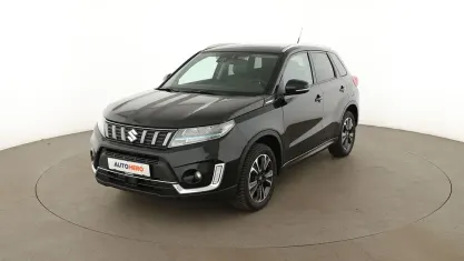 Gebraucht Suzuki Vitara Comfort+ 140 PS (102 kW) 2021 Schwarz SUV