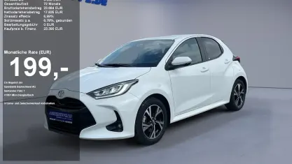 Gebraucht Toyota Yaris Hybrid Style 92 PS (67 kW) 2025 Schnee weiss uni Kleinwagen