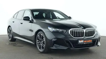 Gebraucht BMW 520 M Sport 208 PS (152 kW) 2025 Schwarz Limousine