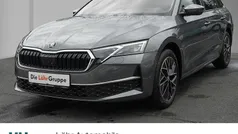 Graphitegrau metallic Gebraucht 2024 Skoda Octavia Selection Kombi | 31.980 € (Guter Preis)