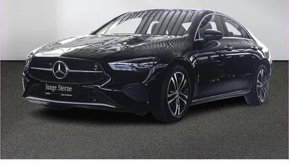 Gebraucht Mercedes CLA180 136 PS (100 kW) 2024 Unilack nachtschwarz Limousine