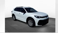 Oryxweiß perlmutteffekt Gebraucht 2024 VW Tiguan R-line SUV | 41.440 € (Fairer Preis)
