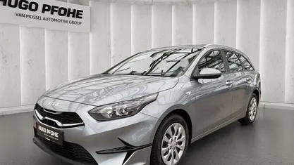 Silber Gebraucht 2023 Kia Ceed Vision Kleinwagen | 19.950 € (Fairer Preis)