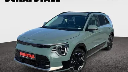Gebraucht Kia e-Niro Spirit 150 kW (204 PS) 2024 Gruen (cityscape green) SUV
