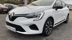 Weiß Gebraucht 2023 Renault Clio V Equilibre Limousine | 13.777 € (Fairer Preis)