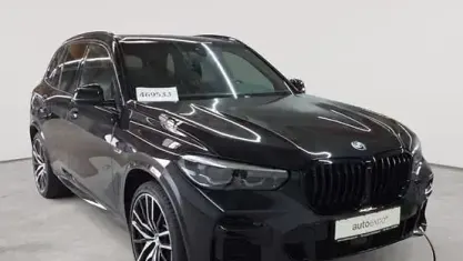 Gebraucht BMW X5 M Sport 394 PS (289 kW) 2022 Saphirschwarz metallic SUV