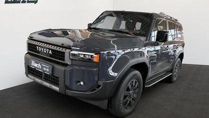 Nouă Toyota Land Cruiser Executive 205 CP (150 kW) 2026 Gri SUV