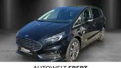 Obsidianschwarz Gebraucht 2023 Ford S-MAX ST-Line Van / Kleinbus | 43.800 € (Etwas zu teuer)