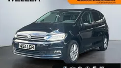 Schwarz Gebraucht 2022 VW Touran Comfortline Van / Kleinbus | 30.649 € (Fairer Preis)