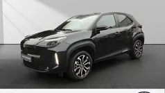 Mysticschwarz mica Gebraucht 2023 Toyota Yaris Hybrid Connect Style SUV | 24.950 € (Fairer Preis)