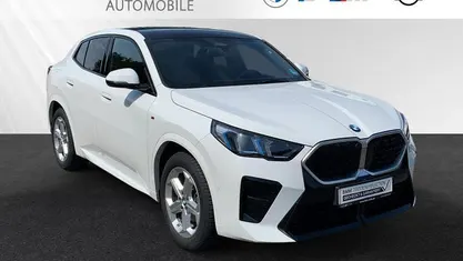 Alpinweiss Gebraucht 2024 BMW X2 M Sport SUV | 41.202 € (Guter Preis)