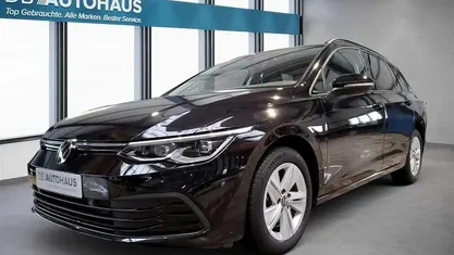 Gebraucht 2024 VW Golf VIII Life Kombi | 23.390 € (Guter Preis)