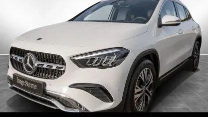 Gebraucht Mercedes GLA180 Progressive 136 PS (100 kW) 2024 Unilack polarweiß SUV