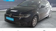 Deep black perleffekt (metallic) Gebraucht 2024 VW Polo Style Kleinwagen | 23.390 € (Fairer Preis)