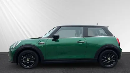 Gebraucht Mini Cooper SE 135 kW (184 PS) 2021 Gruen Kleinwagen