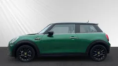 Gruen Gebraucht 2021 Mini Cooper SE Kleinwagen | 16.458 € (Fairer Preis)