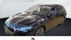 Schwarz Gebraucht 2024 Skoda Octavia Selection Kombi | 33.977 € (Fairer Preis)