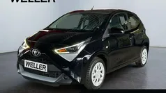 Schwarz Gebraucht 2021 Toyota Aygo X-play Kleinwagen | 10.390 € (Fairer Preis)