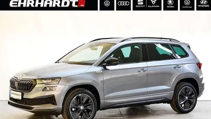 Graphitegrau metallic Gebraucht 2023 Skoda Karoq SportLine SUV | 28.480 € (Fairer Preis)