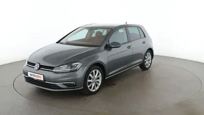 Gebraucht VW Golf VII Highline 2019 Grau Limousine
