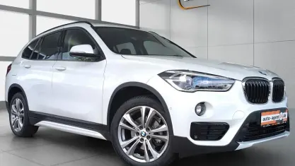 Gebraucht BMW X1 Sport Line 136 PS (100 kW) 2017 Mineralweiss metallic SUV