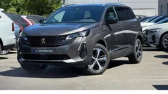 Grau Gebraucht 2023 Peugeot 5008 GT Van / Kleinbus | 30.895 € (Fairer Preis)