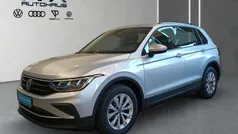 Reflexsilber metallic Gebraucht 2024 VW Tiguan Life SUV | 29.750 € (Superpreis)