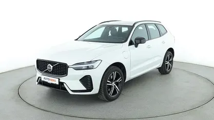 Weiß Gebraucht 2021 Volvo XC60 R-Design SUV | 38.560 € (Fairer Preis)