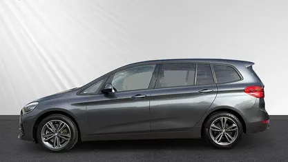 Gebraucht BMW 218 Gran Tourer Sport Line 150 PS (110 kW) 2021 Grau Van / Kleinbus