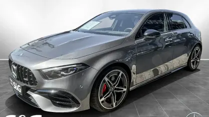Gebraucht Mercedes A45 AMG Night 421 PS (309 kW) 2025 Metalliclack mountaingrau Kleinwagen