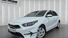 Carraraweiss uni Neu 2025 Kia Ceed Vision Limousine | 22.519 € (Fairer Preis)