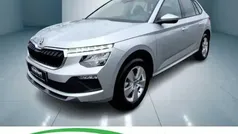 Brillantsilber metallic (silber) metallic Neu 2024 Skoda Kamiq Selection SUV | 25.850 € (Guter Preis)